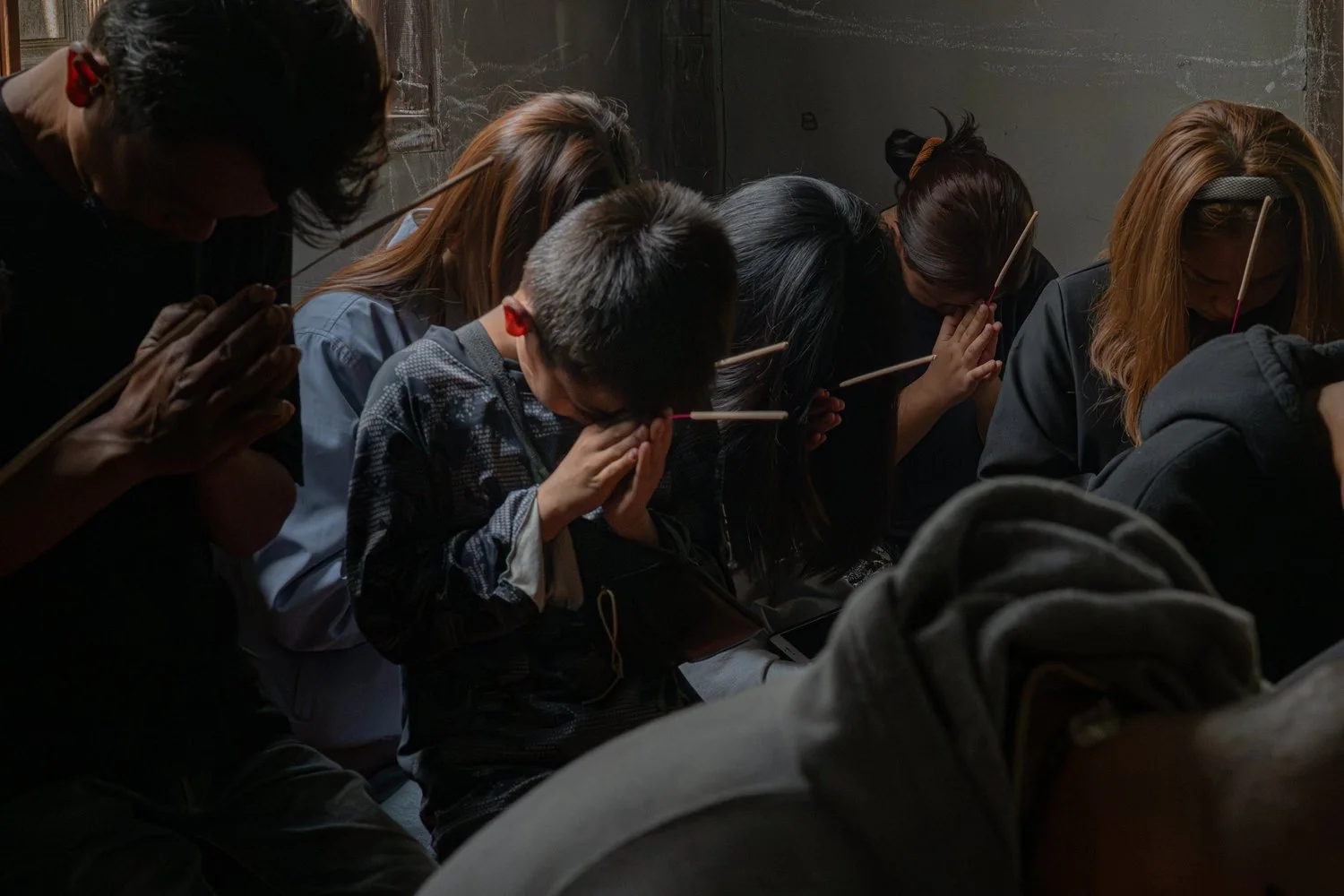 Photograph from A Funeral in Isaan, Thailand by Aaron Francesco Zeiss